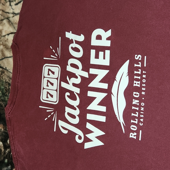 Vintage Rolling Hills Casino JackPot Winner T-Shirt 🎰 - Picture 2 of 4